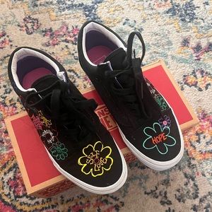 Vans black